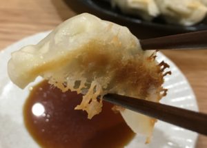 熊本の餃子の王国の黒豚生餃子の画像